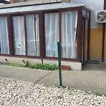 Appartamento Lovely Nest With Glass Veranda