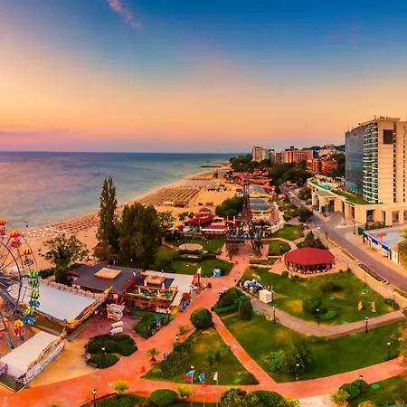 Apartament Lovely Nest With Glass Veranda