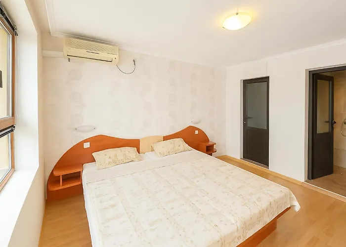 Lovely Nest With Glass Veranda Apartament *