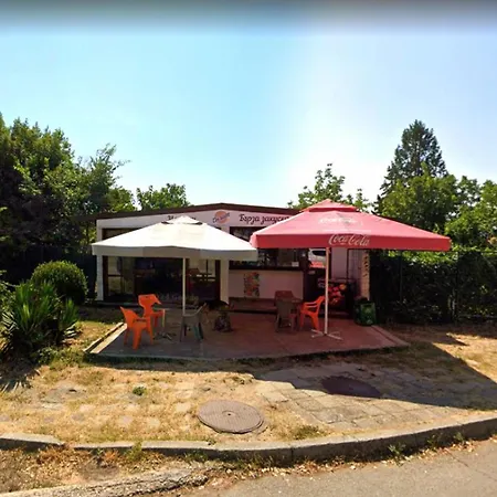 Lovely Nest With Glass Veranda شقة *